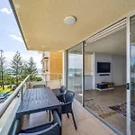 Holiday Haven On Burleigh Beach