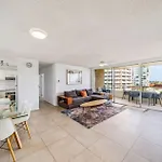 Holiday Haven On Burleigh Beach